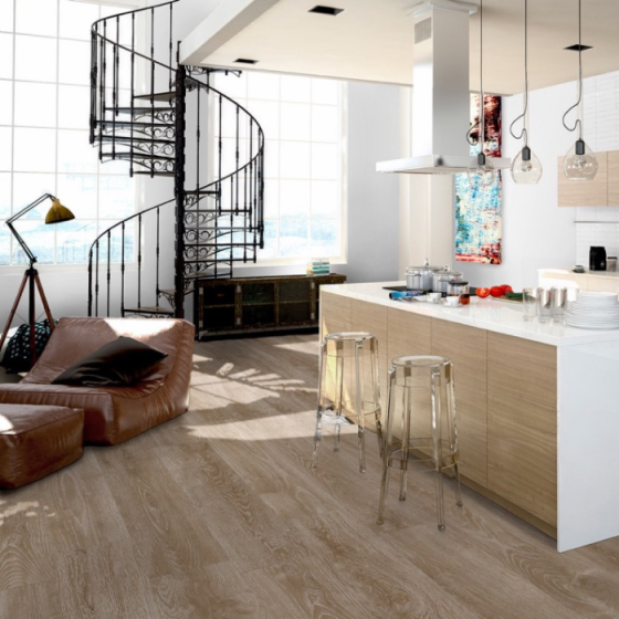 HAYEDO Roble 23x120cm πλακάκι τύπου ξύλου της Keros, ιδανικό για δάπεδα και τοίχους σε εσωτερικούς και εξωτερικούς χώρους